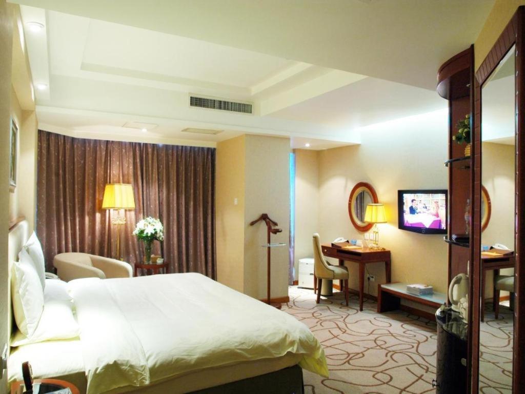 Nanchang Galactic Peace International Hotel Exterior photo